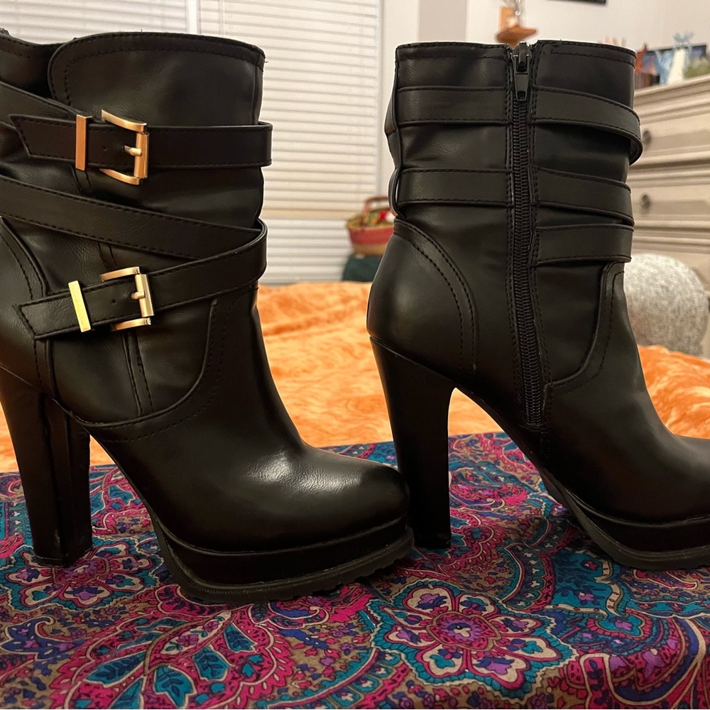 Black High Heel Boots